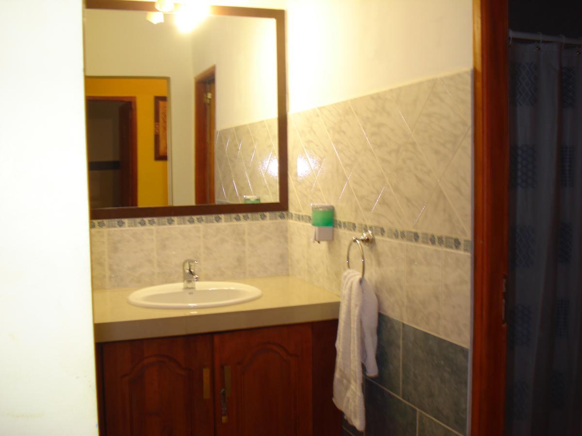 Hostel Los Viajeros El Chaltén Zewnętrze zdjęcie